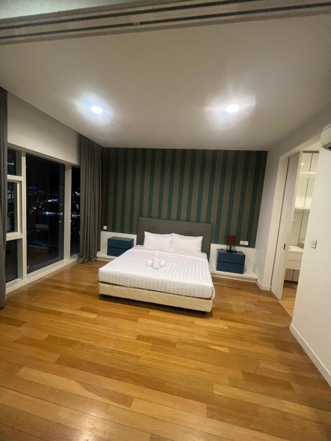 Platinum Klcc Pool View Apartment Kuala Lumpur Ngoại thất bức ảnh