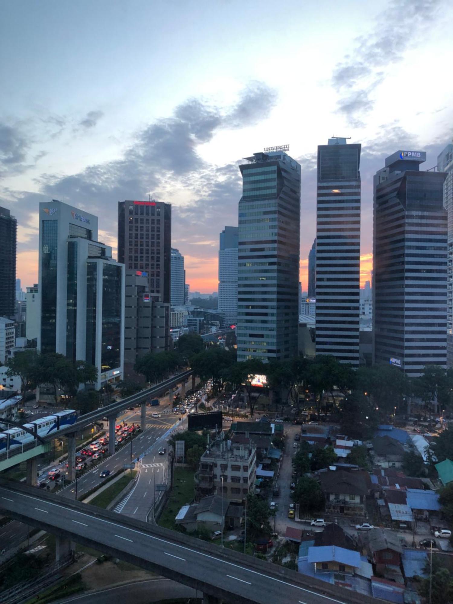 Platinum Klcc Pool View Apartment Kuala Lumpur Ngoại thất bức ảnh