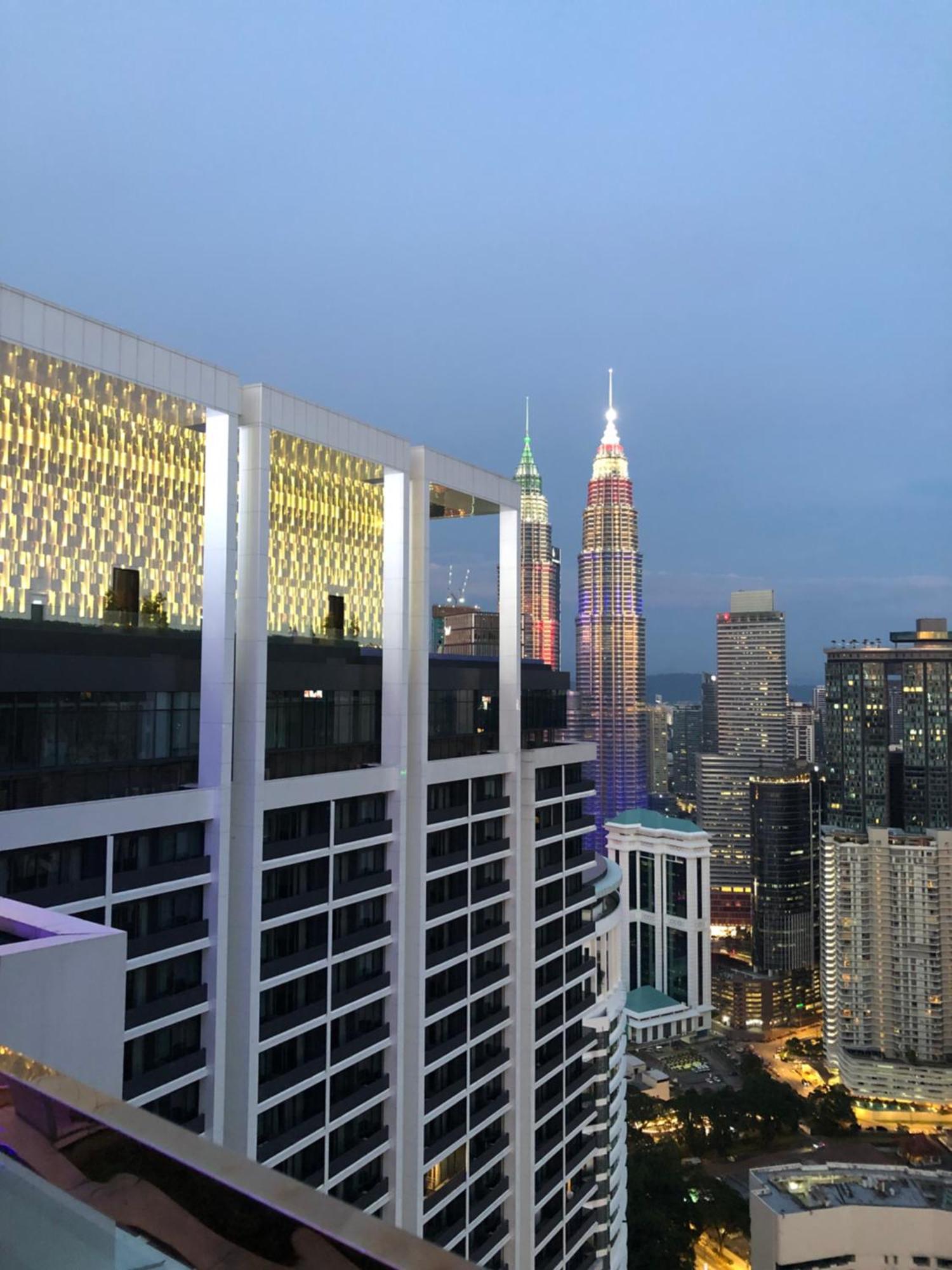 Platinum Klcc Pool View Apartment Kuala Lumpur Ngoại thất bức ảnh