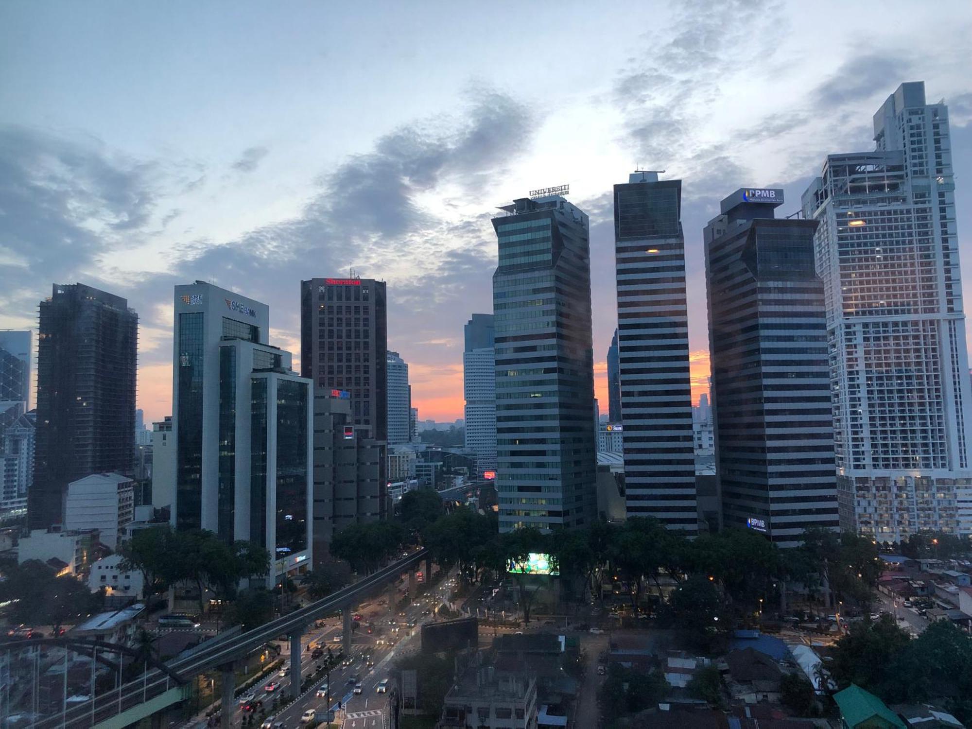 Platinum Klcc Pool View Apartment Kuala Lumpur Ngoại thất bức ảnh