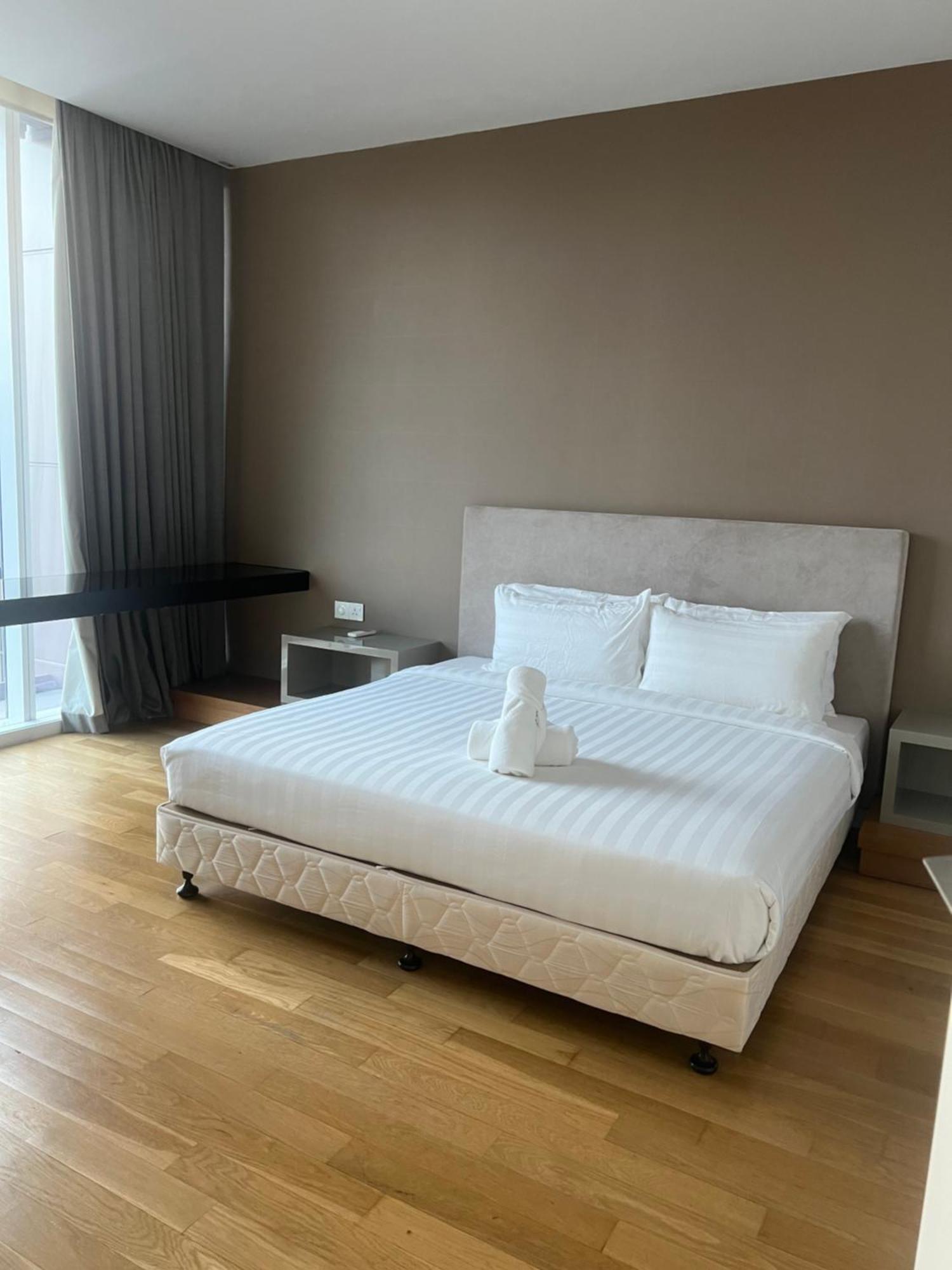 Platinum Klcc Pool View Apartment Kuala Lumpur Ngoại thất bức ảnh